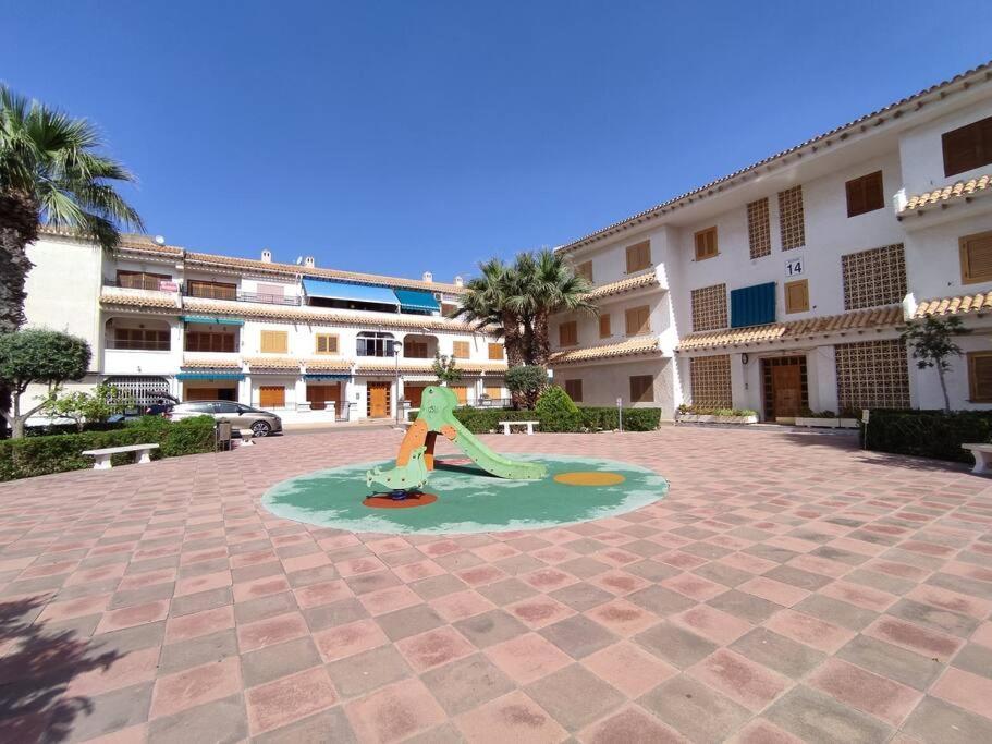 Apartamento Comodo A 300 Metros De La Playa Santa Pola Exterior foto